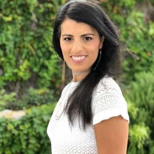 Meet your Posher, Nadira